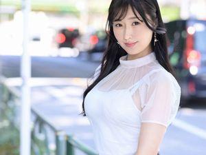 【美淑女】42歳の奇跡！清楚そうで淫乱な四十路の熟女！年下男の肉棒をフェラしてバック騎乗位セックスでエロくよがる！