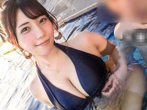 ＜素人ナンパ＞巨乳美人☆カップルNTR企画！彼氏に密着しながらピストンされる水着姿の可愛い彼女！ヤバイ寝取らせセックス！