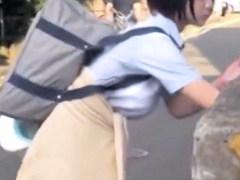 『でっけぇｗ』ＪＣじゃね？って疑うほど幼い容姿なのに物凄いオッパイＪＫのギャップに勃起したのでパイズリ＆素股させて中出し