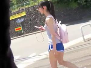 微乳だからとノーブラでノースリーブ＆ショーパンな美少女にムラッとしたので避妊もせずに犯し倒して欲望のまま中出し
