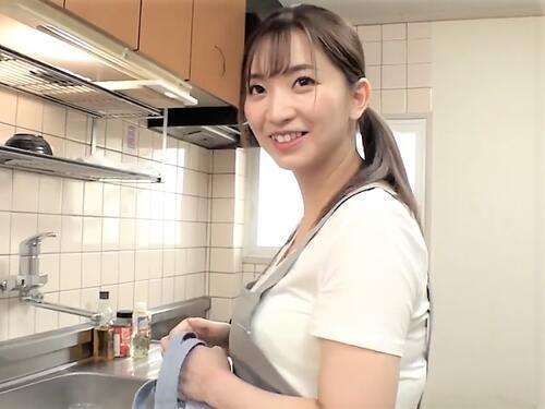 【家事代行×人妻】清楚なおばさんの仕事ぶりを動画で撮影する男!巨乳おっぱい美人ママの巨尻に理性崩壊しいきなりチンコ挿入し