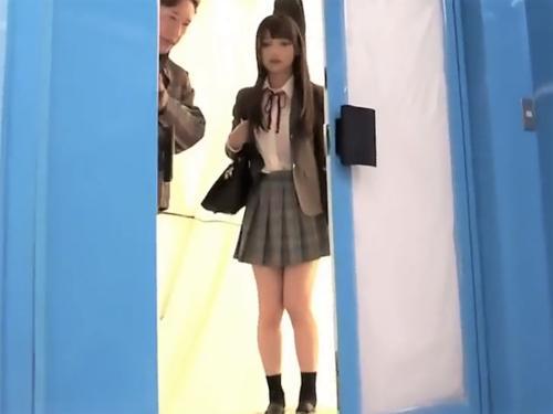 【素人ナンパ】イックーイクーー　MM号を覗いていた制服JKがエロ企画に挑戦!彼氏いる美少女がディルド挿入し潮吹きお漏らし