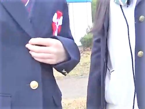 【素人ナンパ】何を言わせるのww 卒業式後のミニスカ女子校生がMM号に乗った結果…恥ずかしがりつつもフェラ手コキするJK
