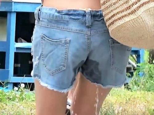 【続・マジックミラー号】MM号から出てきた爆乳おっぱい水着美女が羞恥お漏らし!別室に案内され他人棒に中出しされたギャル