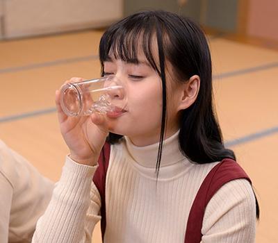 『彼ともシてないのに』付き合いたての彼女が新歓コンパでサークルの男達に輪姦されてしまい公開中出しセックスをされまくる！