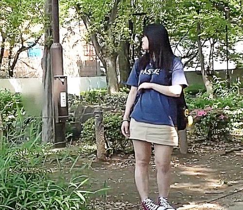 JDっぽい素人美少女と待ち合わせで脱いだらピンク乳首のエロボディで巨乳パイズリしながら亀頭責めする淫乱娘にねじ込み