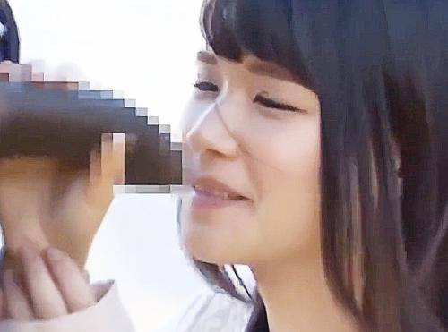 『くんくん‥♥』巨体黒人のビックコックを思わず嗅いじゃうエッチな美少女が口一杯デカチンフェラから挿入中出し 白咲碧