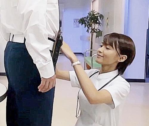 『見回りご苦労様です♥』深夜警備のおじさんにもこっそりヌキサービスの白衣の天使がフェラから挿入中出し 夏目優希 椎名ゆな