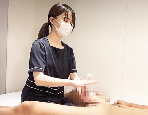 今話題の美人過ぎる抜き屋のポニーテールお姉さん！クールなまなざしで見下されながら着衣のまま亀頭責め乳首責めに思わず昇天