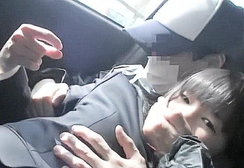 『なんだコレｗｗｗ』帰宅途中の制服美少女を車内拉致でも思わずパンツの中が糸引いちゃうドＭ女子を連れ出し山中レイプ中出し　