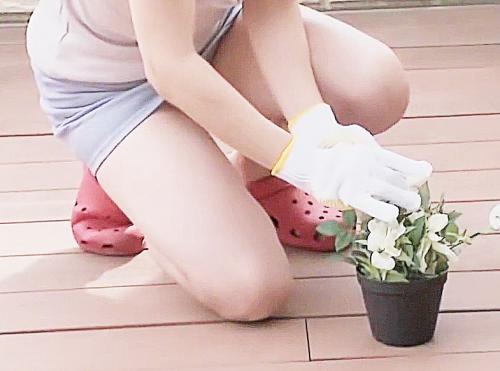 ムチムチ熟女おばさん母がガード緩すぎミニスカパンチラ胸チラに欲情息子のチンポ取り出しパイズリ乳首亀頭責めに昇天 風間ゆみ