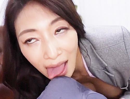 淫乱熟女上司と若メンがこっそり応接室を貸し切りエロ！クンニパイズリねじ込まれ生ハメ挿入激ピス中出し 小早川怜子