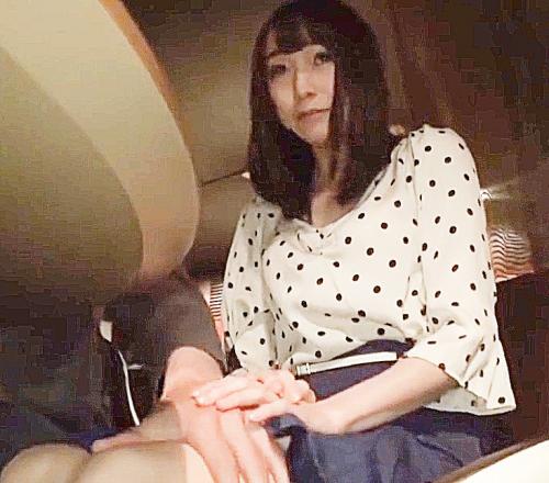 薄暗いバーで美人お姉さんをイチャイチャ調教バイブ責めでガマンできずにトイレ連れ込みピンクの乳首責めから立ちバックハメ