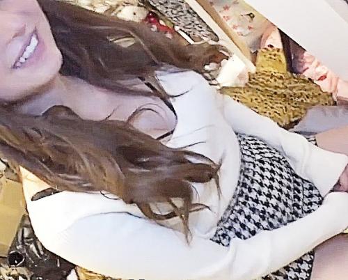 キャバ嬢ナンパ『家行っていい？』可愛いけど汚部屋のギャル美女のお宅で電マでオナニー披露パイパン手マンずらしハメ 羽咲美亜