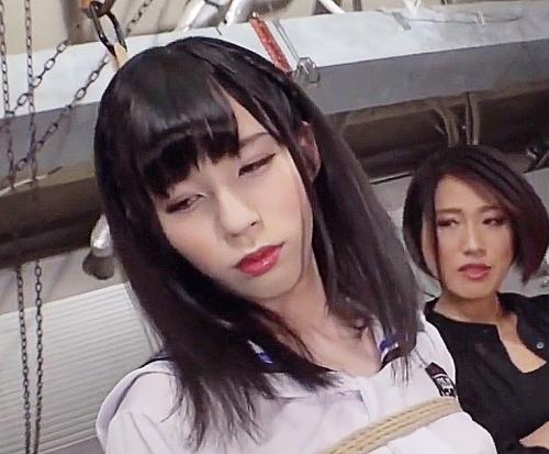男の娘♥カラダは未工事拘束されたニューハーフ女装子がセーラー服で捕まって集団電マ攻めに思わずフル勃起チンポやアナル責め