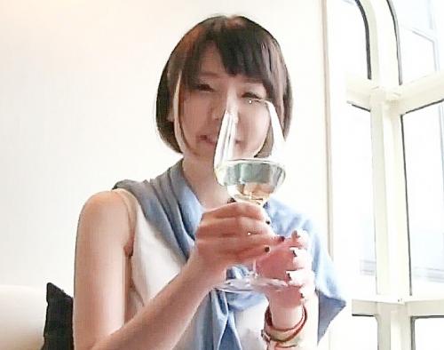 お嬢様ナンパ♥気品ある素人美女とほろ酔い状態でホテル直行控えめ貧乳乳首責めに興奮フェラから馬乗り騎乗位激ピストン中出し
