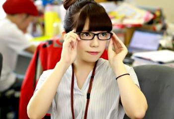 めがね姿がくっそ可愛いSOD社員とセックスｗｗｗ
