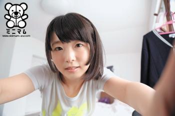 家庭教師の先生を誘惑して逆レイプするとんでもないロリ少女・・・