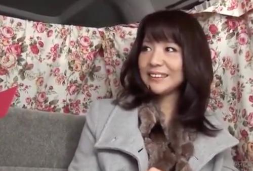 人妻ナンパ☆50代には見ない美魔女奥様を車に連れ込み電マ責め❤️発情してホテルで浮気SEXして中出しメス堕ちしちゃう