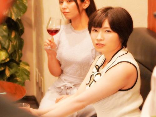 ＜背徳NTR＞性欲旺盛な美人妻がハメを外して大量飲酒！！「抱いてーーー♡」元カレを誘って浮気セックスｗｗｗｗｗ