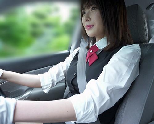 【辻井ほのか】タクシードライバーの痴女が、デカチン客をヤリ部屋に連れ込み、ストレス発散の逆NTR…