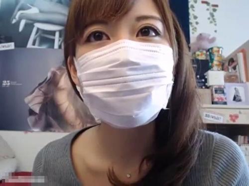 「M字やります！」ノーブラ美人お姉さんがセクシーランジェリーでエロ配信【ライブチャット】