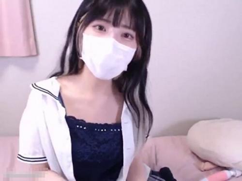 「脱いじゃったからwオナってぇw生でいいよw」セーラー服ノリノリ美少女が可愛いパンティでエロ配信【ライブチャット】