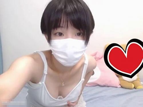 「社会人でーす！もっと揉み揉み？ムニュムニュ…」ムラムラ敏感美少女がおっぱい弄り【ライブチャット】