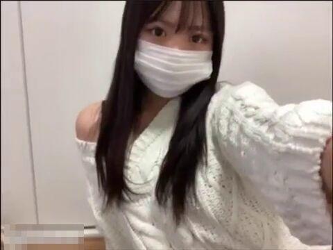 「オナニーしたのは一昨日w」清楚お嬢様がおっぱい弄り【ライブチャット】