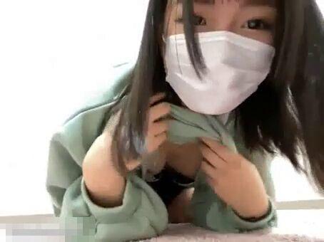 「手コキって知ってる？こういうやつでしょ？フェラしたことない…」ムラムラ清楚娘【ライブチャット】