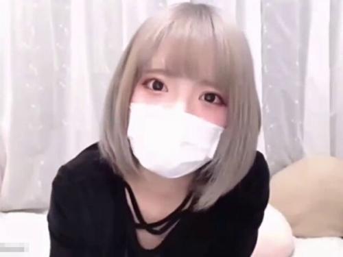 「パンツもっと見たい？」Tバック美尻スケベお姉さんがエロ配信【ライブチャット】