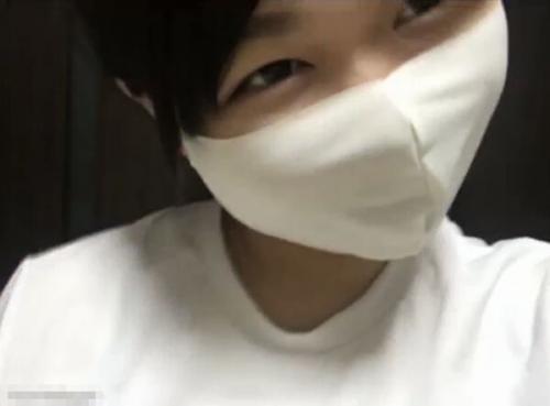 「オナニーしたら起きちゃうかも…マ○コに挿れたい？シコッていいよ！いっぱい出して…」ムラムラスケベ娘【ライブチャット】
