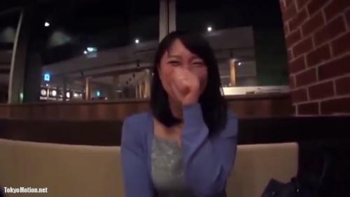巨乳の人妻をナンパでゲット。お酒も入った熟女が嬉しそうに他人棒をマンコに突っ込むww