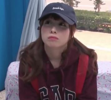 【MM号】かわいい女の子に街で声をかけて部屋に連れ込み言葉巧みに身体を触っていく！！