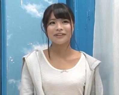 【MM号】ホットパンツのかわいい女の子を連れ込みHなことをしまくりかわいい声で喘がせまくる！！