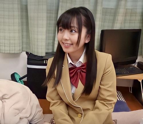 【家出JK】うちに帰りたくない女子高生を一晩泊めることになってしまい恋心を抱いた美少女にHを迫られる！！