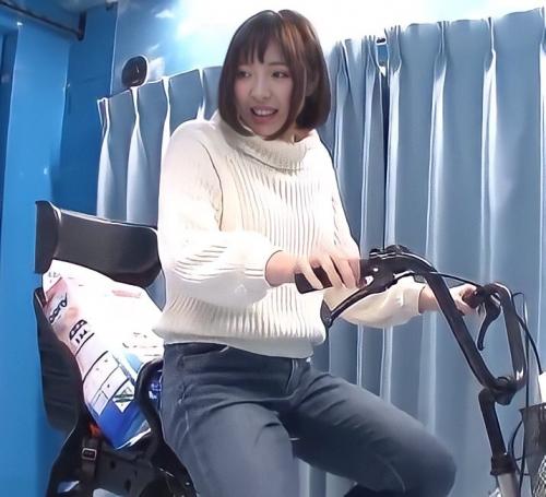 【モニタリング】新しいマッサージ器を試してくれた人妻が気持ち良すぎて失禁してしまう！！