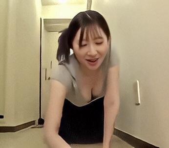 【家事代行】家の掃除に来てくれた巨乳美人がエロすぎていきなり襲ってしまうが女性の方も徐々に感じていく！！