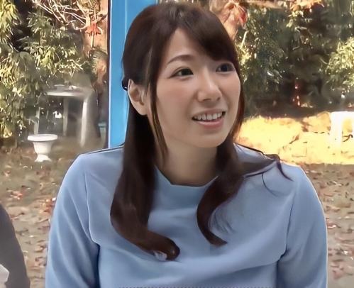 【マジックミラー】旦那が見える状態で他人棒を咥え込み膣内に侵入させて絶頂を迎えてしまうエロ人妻！