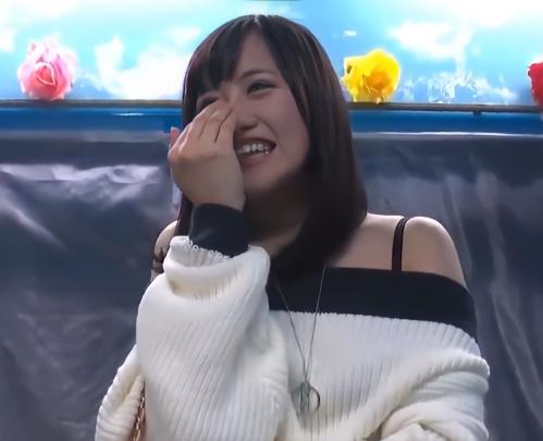 【素人ナンパ】街で声をかけた女の子にHなお願い！！お金に目がくらみ身体を好き放題にされてしまう！