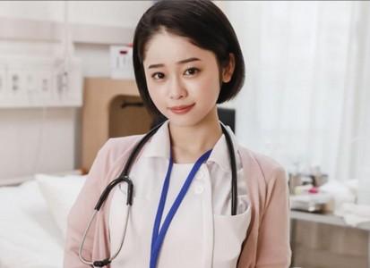 【巨乳美少女エロ動画】「私の身体、興奮しますか❤」JKとナースコスでビンビンな勃起チンポをイカせる巨乳美少女