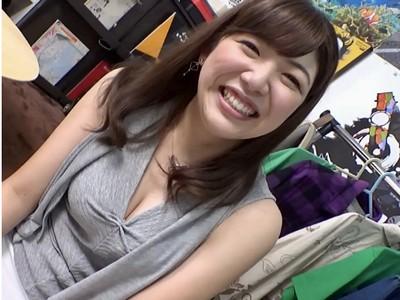 【人妻エロ動画】「若いおちんちん好きぃ♡旦那のより硬い...」30代美人人妻をナンパしエッチ。