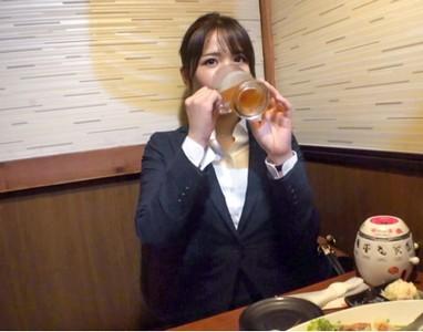 【OLエロ動画】「いっぱい突いてくださいｯ!!」上司との飲みにウンザリしている24歳こはるさんとホテルでスーツ着衣プレイ