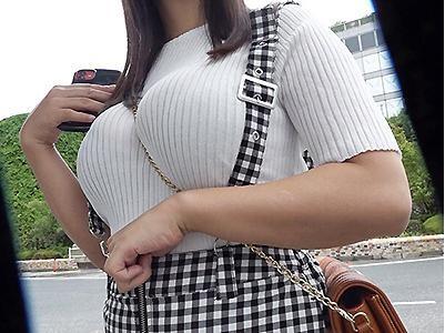 【巨乳エロ動画】「さっきからおっぱいばっか見てません？」爆乳でやらしい身体をした保育士をナンパしびんびんチンポ挿入