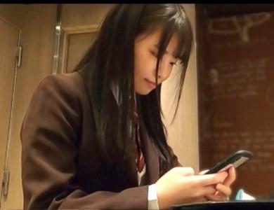 ※閲覧注意！【JKレイプエロ動画】渋谷駅周辺で見つけた美少女JKを尾行し電車内で痴漢＆挿入し部屋に侵入し寝込みを襲う