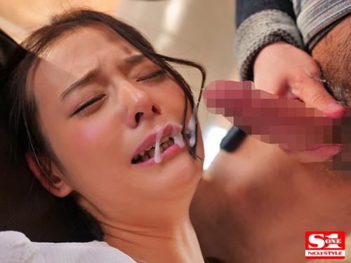 目を付けられた美人過ぎる美容部員は、仕事を理由に凌●される日々！彼女の美しい顔は、今日もザーメンで汚され続ける！