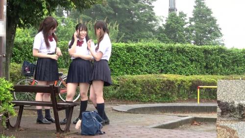化粧からは近づきにくい感じだがお酒を飲んで話してみたら実はMで甘えんぼうwそうと知ったらオラオラで攻め、Hカップをめちゃめちゃ揉んで吸ってやりましたw
