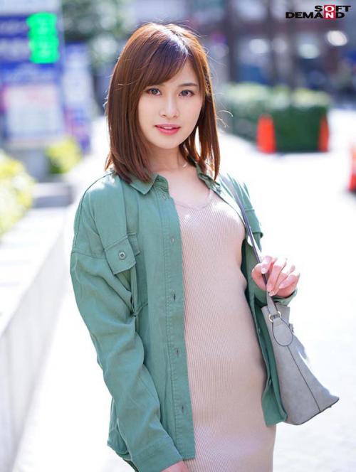 お高くまとまったエセセレブ達がターゲット！性欲を解放した美女たちは大暴走！自らマ○コを顔に押し付け顔面騎乗！