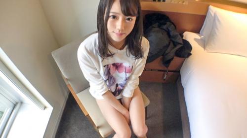 めっちゃ可愛いｗ水泳インストラクター女子の華奢な身体に肉棒激しく打ち付ける