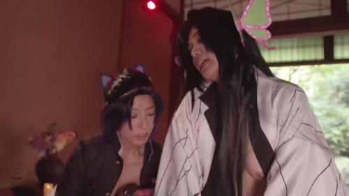 鬼滅のアレのコスプレをして男１女２の３Ｐプレイ。男の上にまたがって腰を振る姉